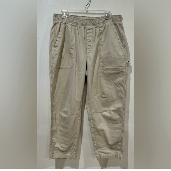 NWT Old Navy High Waisted Pulla Utility Pants in Size Medium - Picture 7 of 8